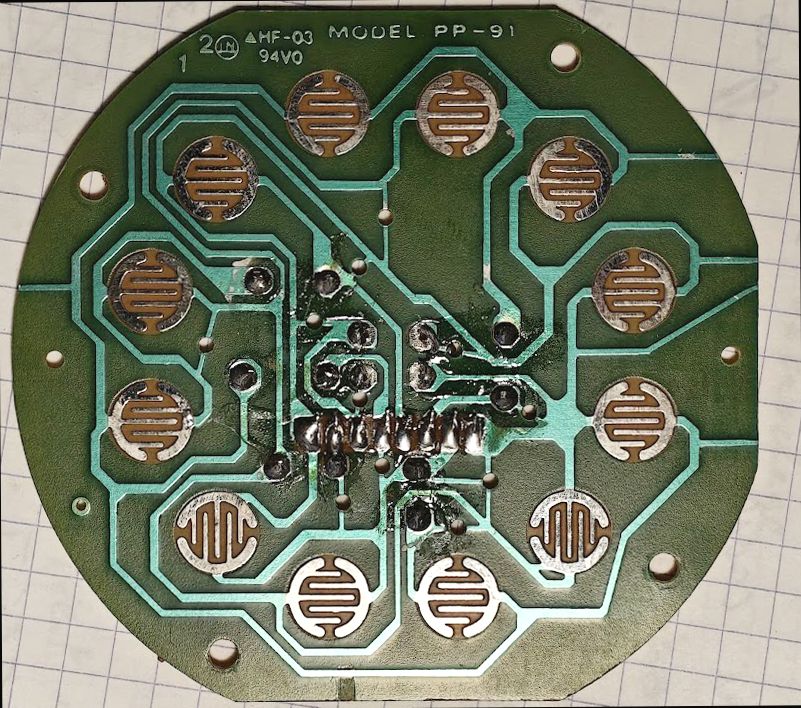 Photo d'un circuit imprimé d'un cadran d'un téléphone Spirit of Saint-Louis